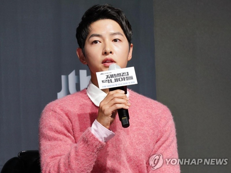 Ban gai hien tai va dan tinh tin don cua Song Joong Ki-Hinh-5