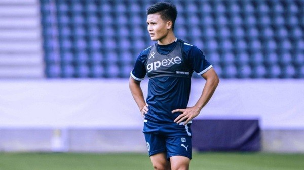 Quang Hai nhan tin vui ngay mung 1 Tet Nguyen dan tu Pau FC-Hinh-2