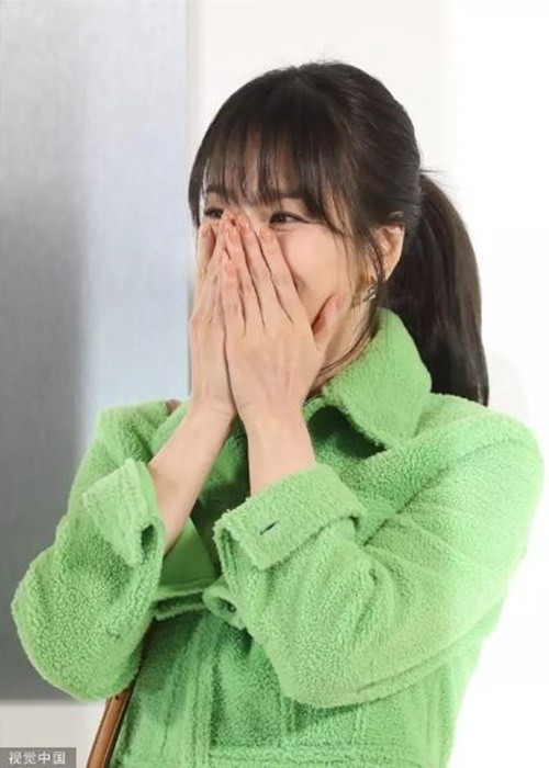 Song Hye Kyo tham gia su kien sau tin chong cu tai hon-Hinh-5