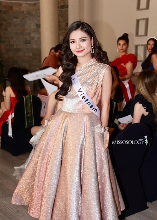 Thanh Ha khoe ve goi cam o Miss Eco International 2023-Hinh-6