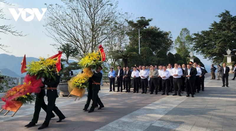 Thu tuong thi sat du an nha may thuy dien Hoa Binh mo rong-Hinh-6