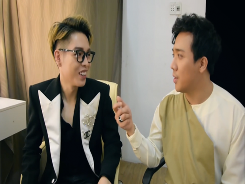 Loat on ao cua Tran Thanh truoc lum xum “bao rap chieu phim”-Hinh-4