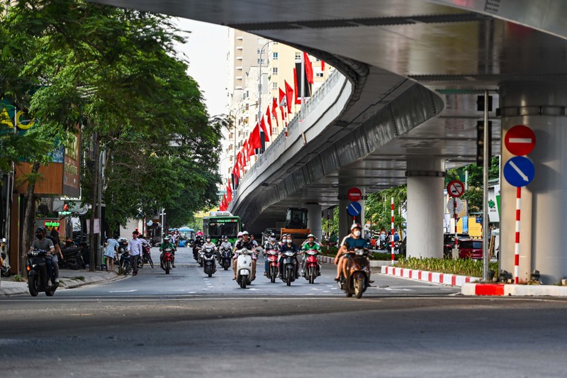 Cau vuot chu C o Ha Noi vua thong xe da ket cung-Hinh-11