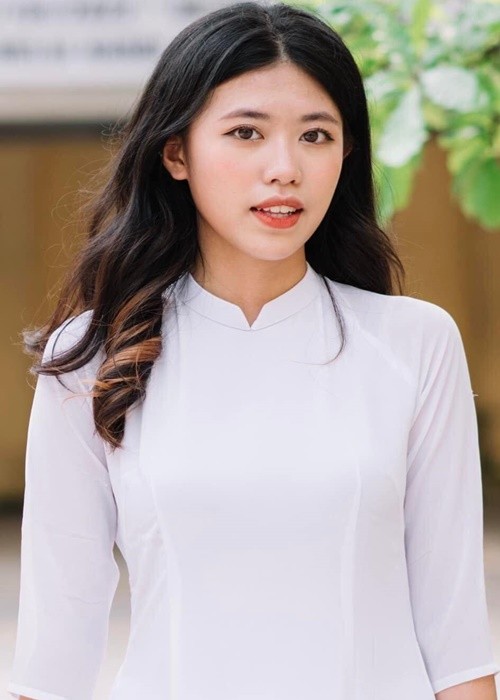 Doi thuong cua PiaLinh - thi sinh gianh ve vang Vietnam Idol 2023-Hinh-2