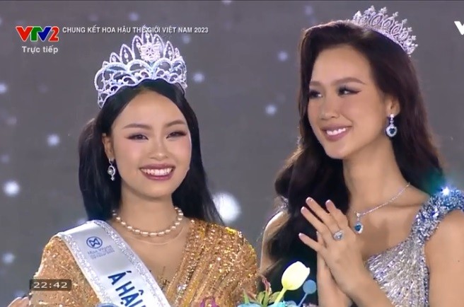 Huynh Tran Y Nhi dang quang Hoa hau The gioi Viet Nam 2023-Hinh-2