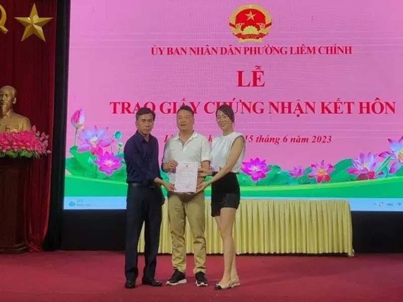 Phuong Oanh - Shark Binh va chang duong on ao tu yeu den cuoi-Hinh-7