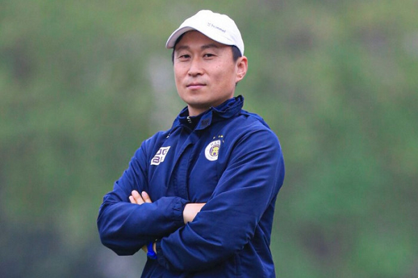 Dai gia V-League nham dong huong thay Park ngoi ghe HLV truong