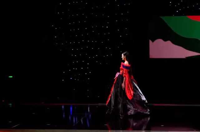 Bui Quynh Hoa dang quang Miss Universe Vietnam 2023-Hinh-11