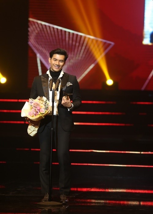 Nhan Phuc Vinh noi gi khi vuot NSUT Hoang Hai thang giai VTV Awards?-Hinh-2