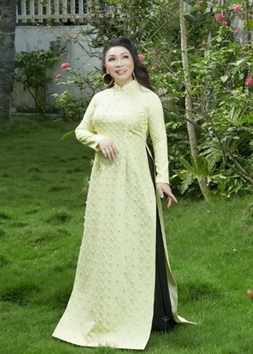 Chan dung NSND Bach Tuyet vao Top phu nu anh huong o chau A-Hinh-11