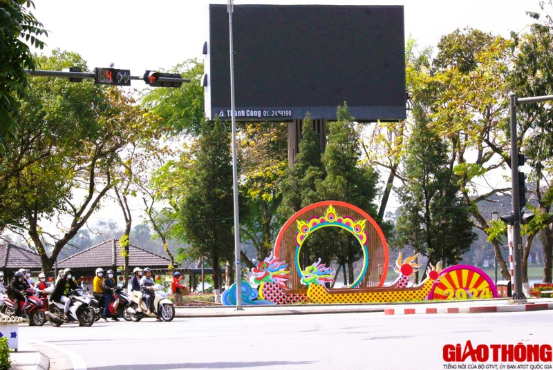 Cap linh vat khong lo “luong long chau nguyet” o Co do Hue-Hinh-15