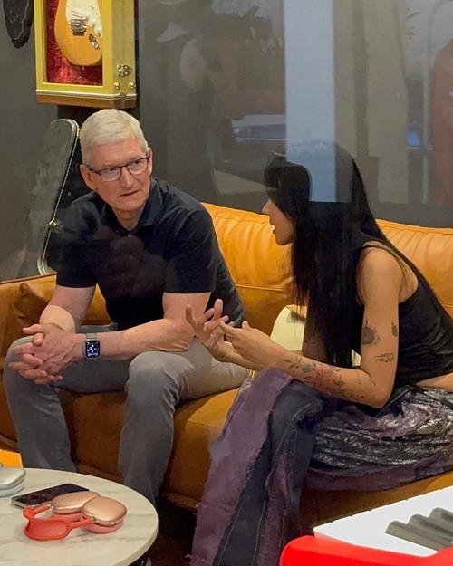 Rapper Suboi khoe anh gap CEO Apple - Tim Cook-Hinh-2