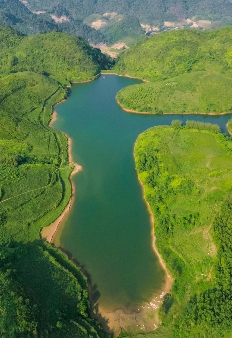 Kham pha ho Sam Tang o Hoa Binh-Hinh-2