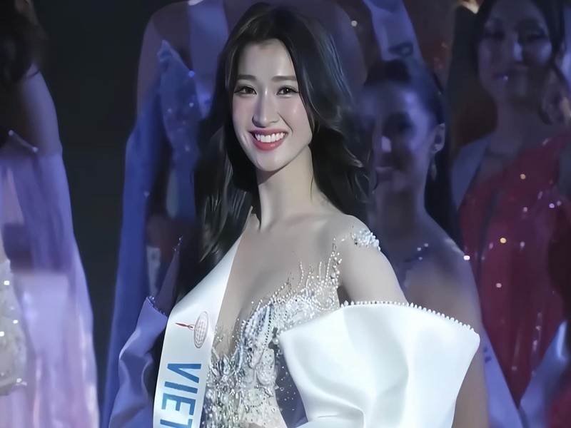 Cuoc song cua Phuong Nhi sau khi doat giai a hau Miss World Vietnam-Hinh-7