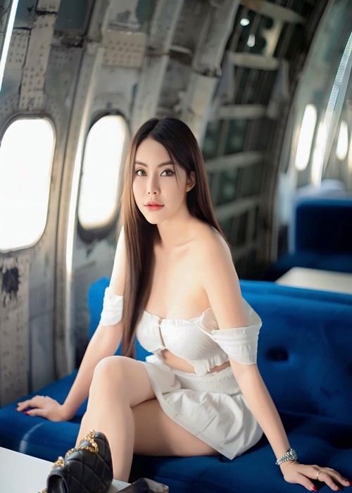 Hot girl mac uot dam gay xon xao cong dong mang Thai Lan-Hinh-7