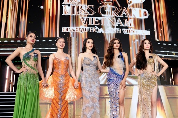 Vo Le Que Anh dang quang  Miss Grand Vietnam 2024-Hinh-2