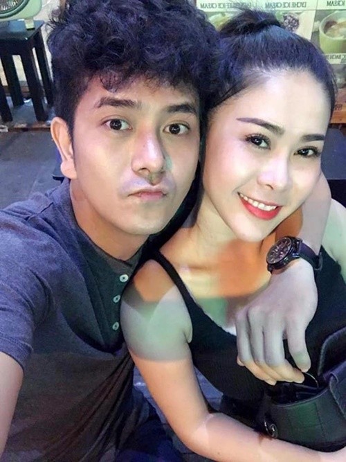 Duong tinh cua dien vien Hung Thuan truoc on ao voi ban gai cu-Hinh-6