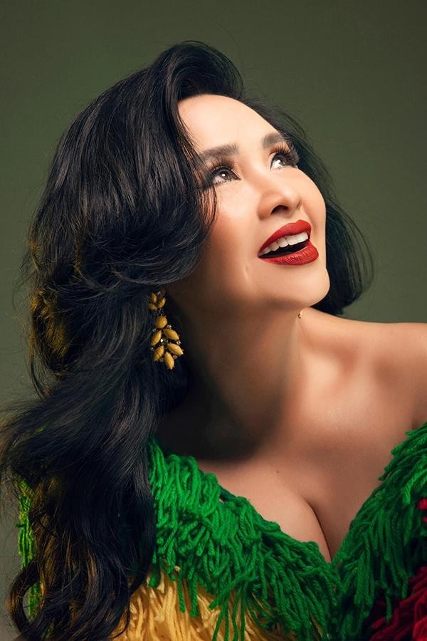 Diva Thanh Lam dùng tình cảm chân thành để ứng xử với con chồng