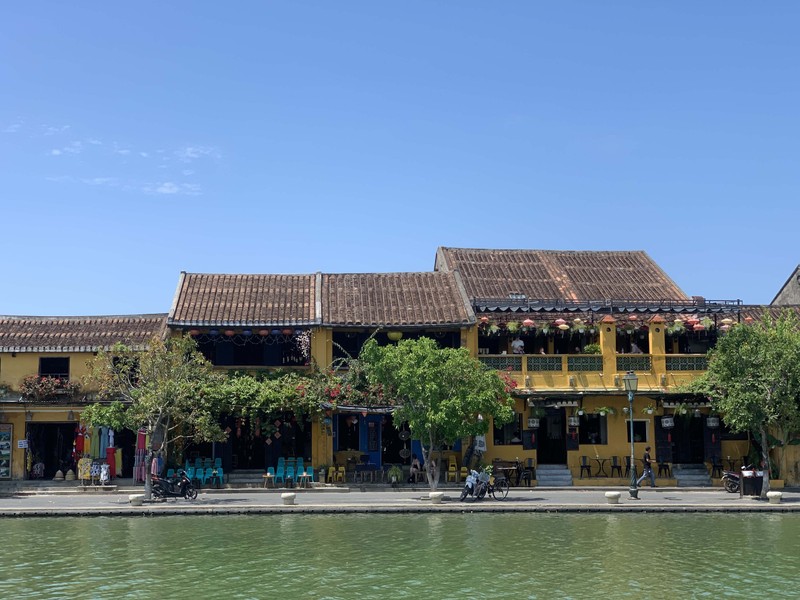 Nhung mon an ngon o Hoi An du khach nen thu