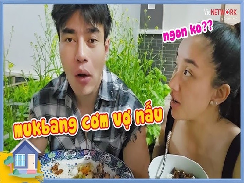 Cuoc song cua Le Duong Bao Lam trong nha pho 7 ty-Hinh-3