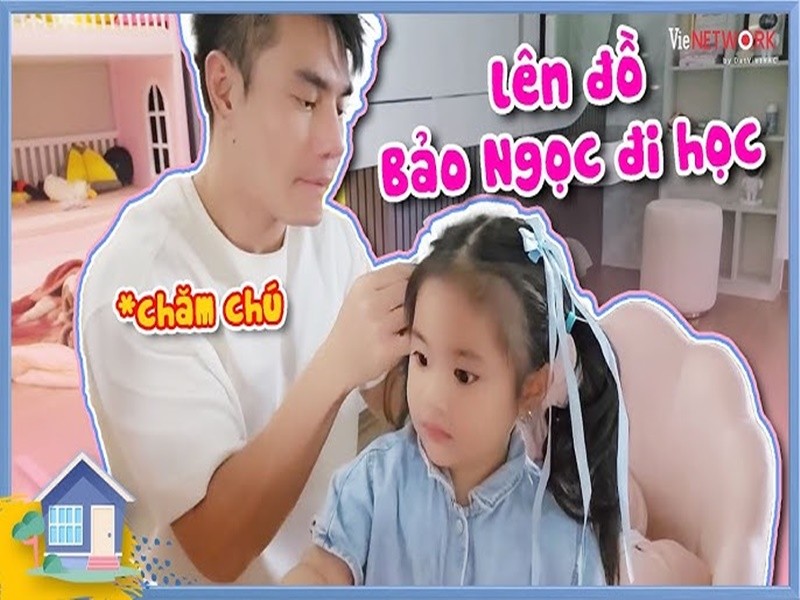 Cuoc song cua Le Duong Bao Lam trong nha pho 7 ty-Hinh-5