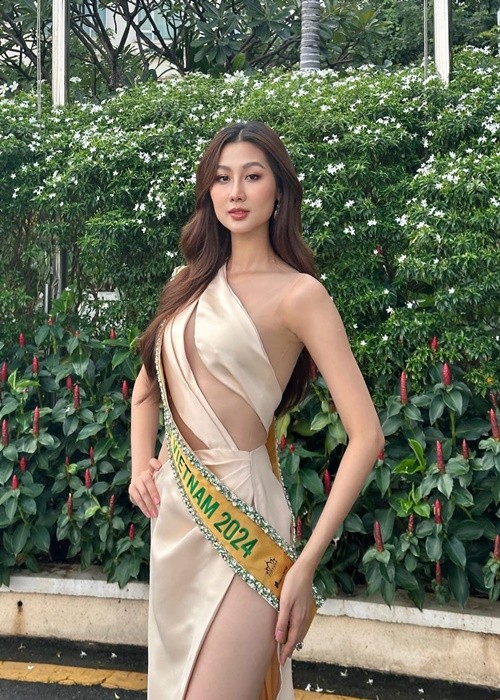 Que Anh khoe ve goi cam khi thi Miss Grand International 2024-Hinh-9