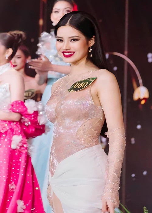 Ly do Cao Ngoc Bich gay tranh cai khi thi Miss Earth 2024-Hinh-4