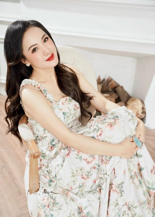 BTV Hoai Anh xinh tu be, nhan sac hien tai dep ngo ngang-Hinh-10