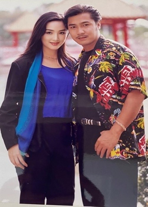 Moi quan he doi thuc giua Ly Hung va loat nguoi tinh man anh-Hinh-4