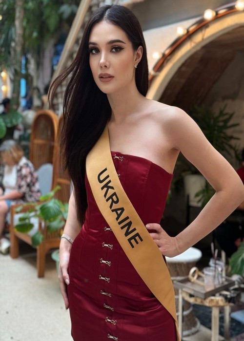 A hau tra vuong mien va loat on ao cua Miss Grand International 2024-Hinh-9