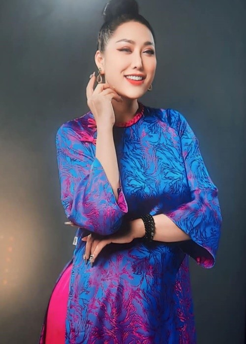 Phi Thanh Van khoe anh tinh tu ben ban trai giau mat-Hinh-6