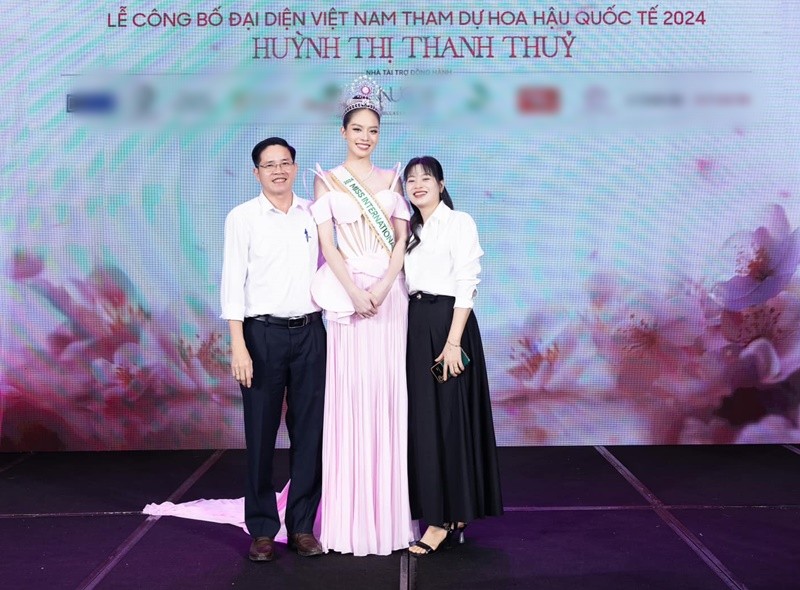 Gia the cua Hoa hau Quoc te Thanh Thuy-Hinh-5