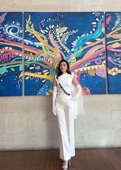 Ky Duyen cong bo trang phuc dan toc truoc ban ket Miss Universe 2024-Hinh-11