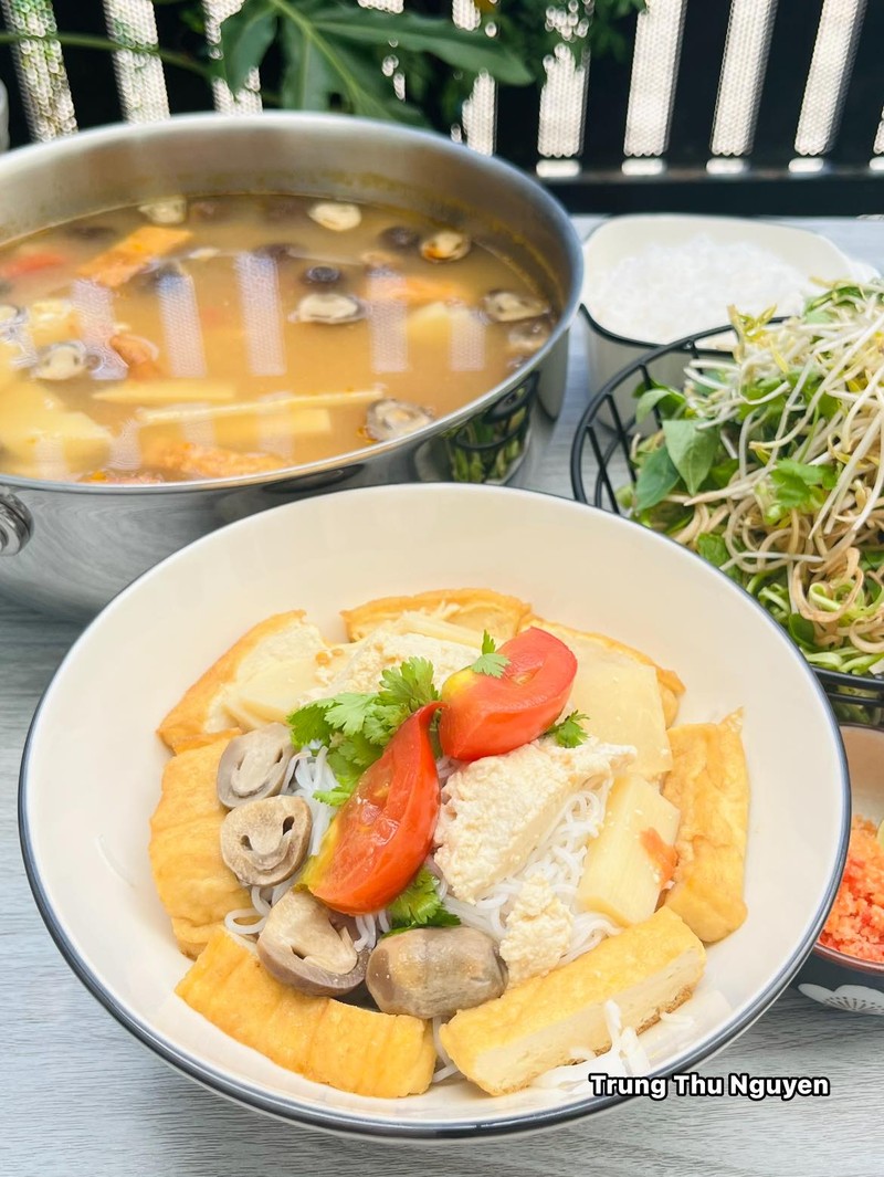 Cach nau mon bun rieu chay thom ngon, nuoc dung ngot lim-Hinh-12