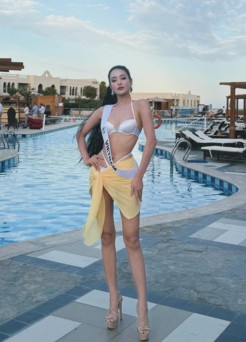 Bui Khanh Linh dien bikini nong bong o Miss Intercontinental 2024