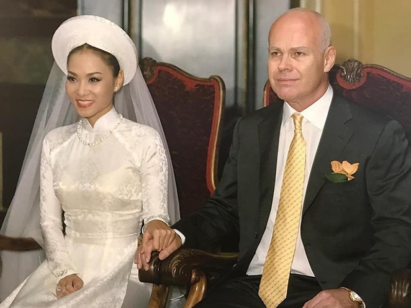Hon nhan cua hai ca si tuoi Ty Thu Minh - Tran Thu Ha-Hinh-3