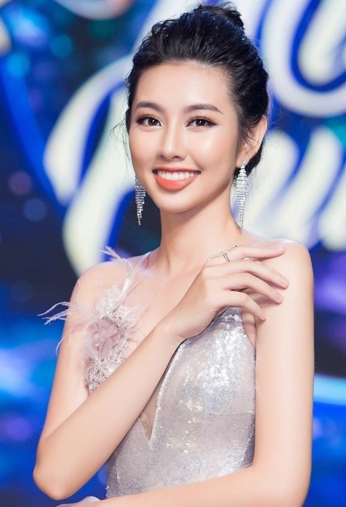 Cuoc song cua Thuy Tien truoc on ao quang cao keo rau cu-Hinh-2