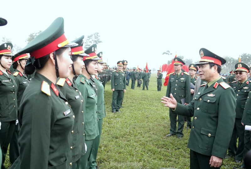 Chum anh: Bong hong ao linh vuot nang, thang mua o TB4-Hinh-13