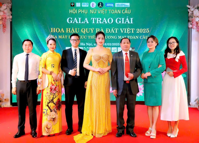 Hoa hau quy ba Dat Viet 2025: Ton vinh ve dep nguoi phu nu-Hinh-5