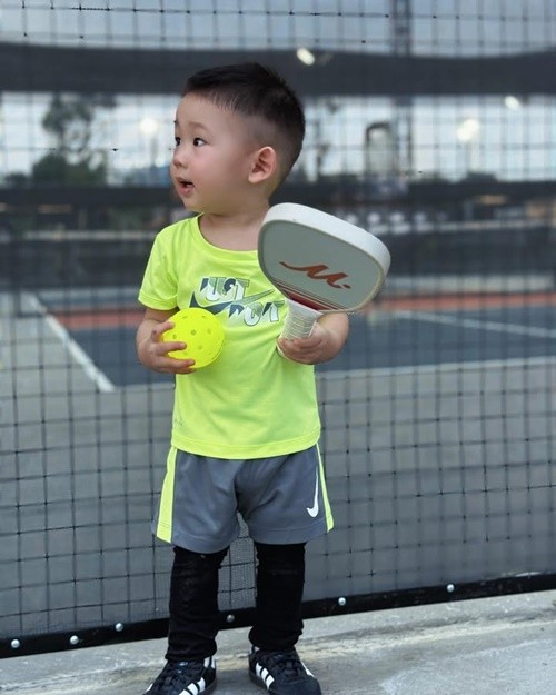 Minh Hang khoe quy tu tap danh pickleball-Hinh-4