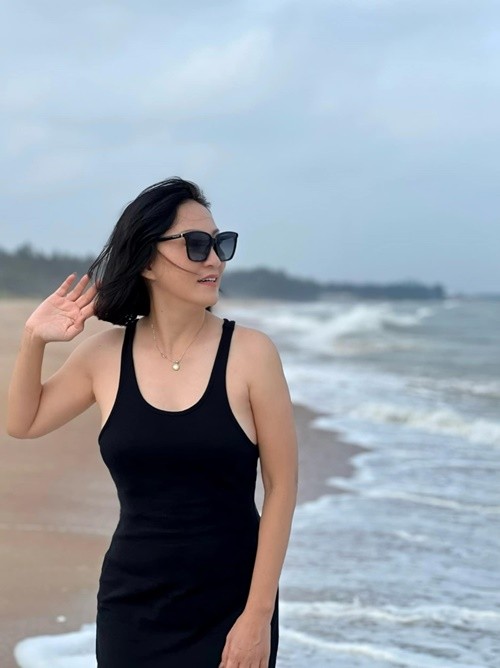 Sau ly hon, nu dien vien Hong Dao ngay cang goi cam-Hinh-3