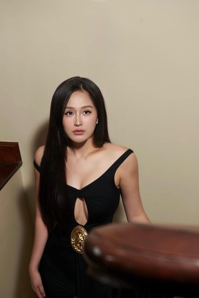 Mai Phuong Thuy giau bac nhat showbiz, ngay cang goi cam-Hinh-2
