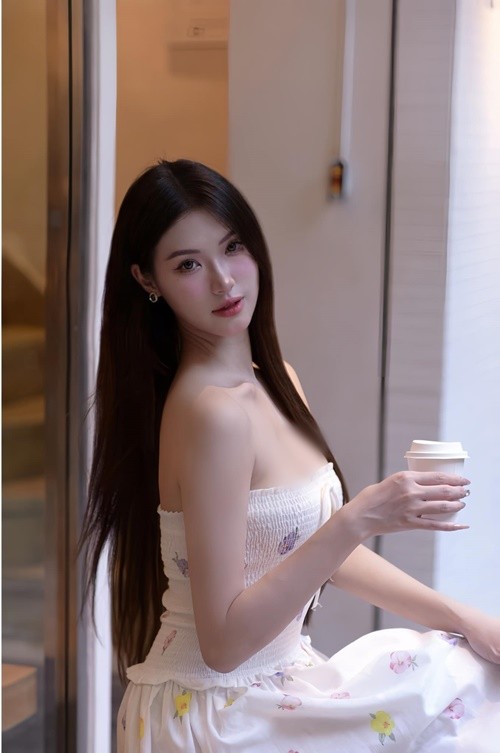 Thi sinh Hoa hau Viet Nam 2024 mat moc dep, voc dang goi cam-Hinh-5