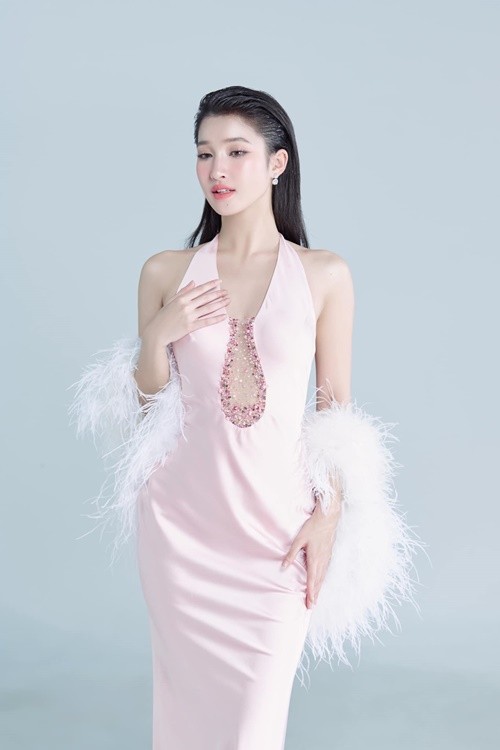 A hau Phuong Nhi va chong lan hiem hoi xuat hien-Hinh-10