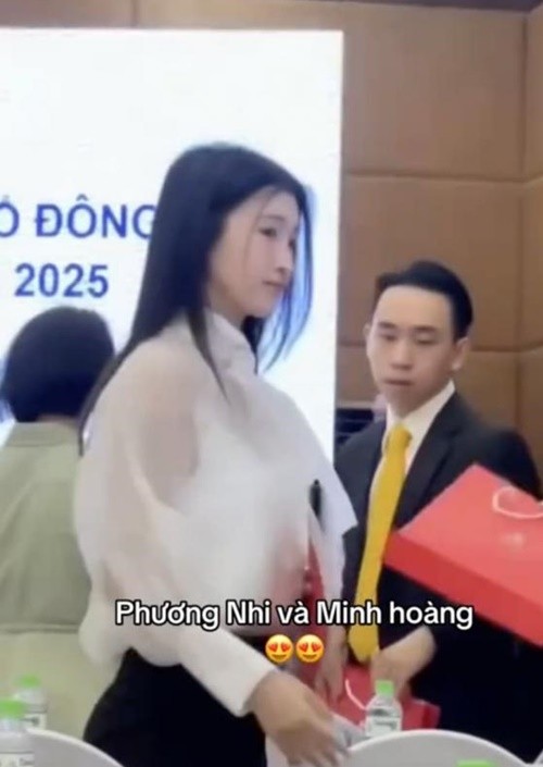 A hau Phuong Nhi va chong lan hiem hoi xuat hien