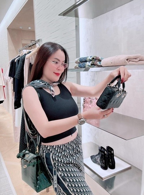 Phuong Le song xa hoa, hanh phuc ben Vu Luan-Hinh-3