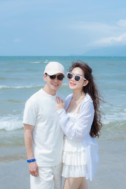 Dinh Ngoc Diep - Minh Ha dep quyen ru khi di bien-Hinh-7