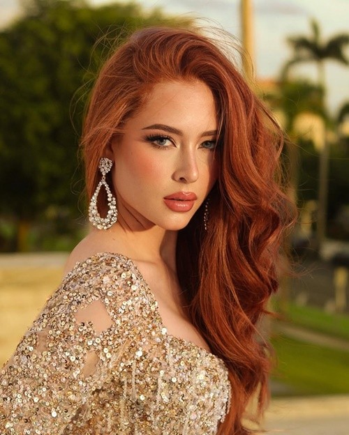 Soi loat doi thu dang gom cua Y Nhi o Miss World 2025-Hinh-9