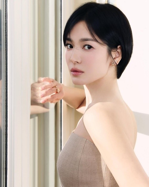 Song Joong Ki - Song Hye Kyo sau 6 nam ly hon-Hinh-2