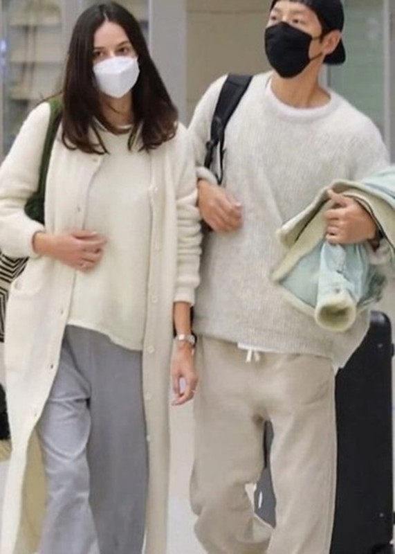 Song Joong Ki - Song Hye Kyo sau 6 nam ly hon-Hinh-8